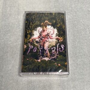 MELANIE MARTINEZ Portals Cassette Coral Swirl /5000 NEW SEALED